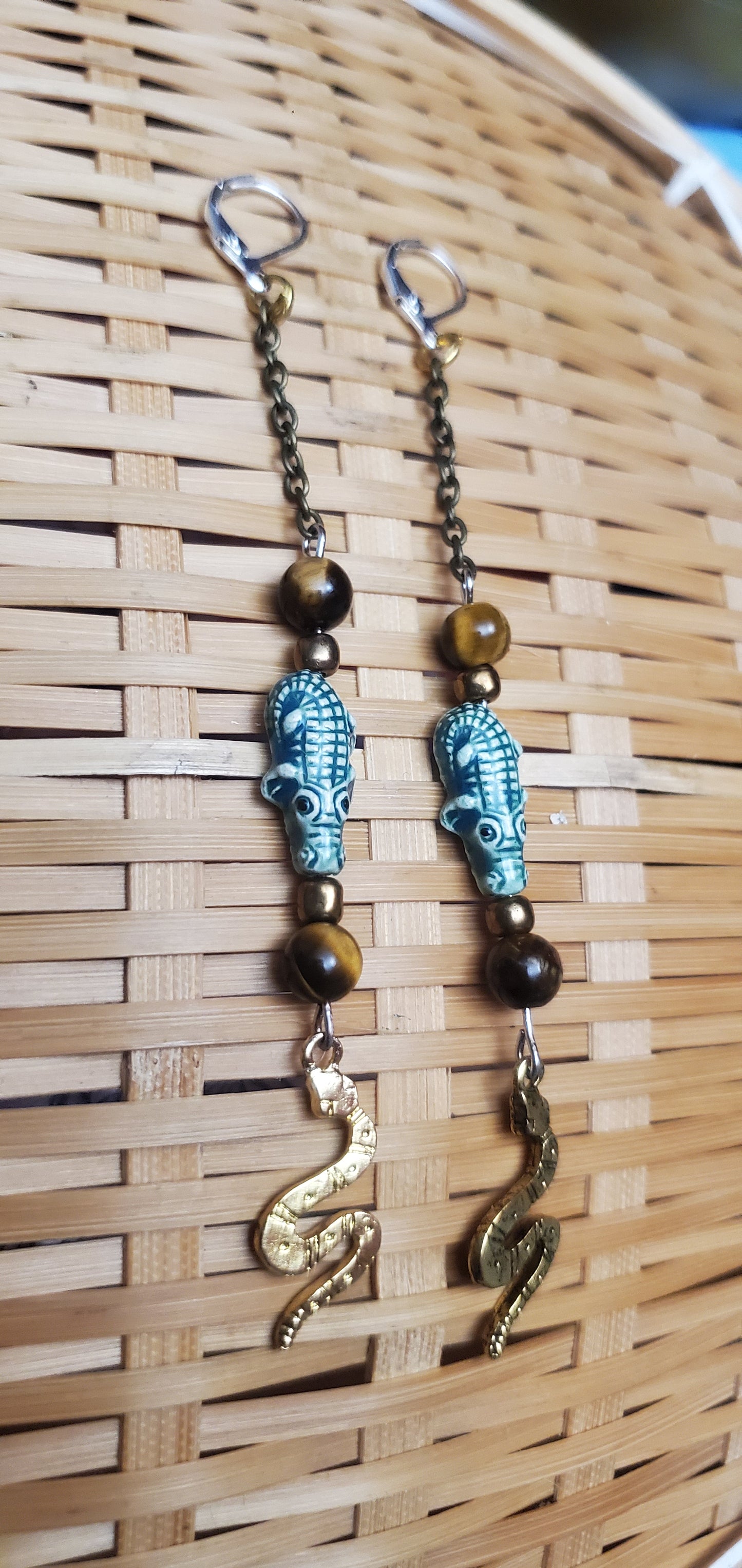 Mini NagaBuwaya w/tiger's eye (green)