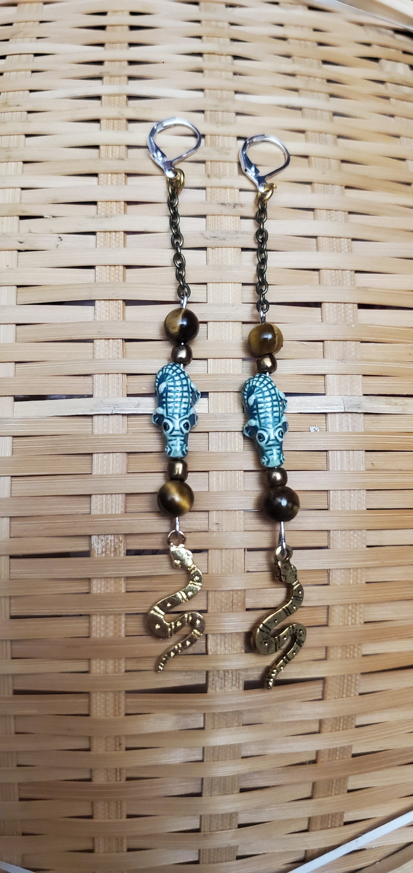 Mini NagaBuwaya w/tiger's eye (green)