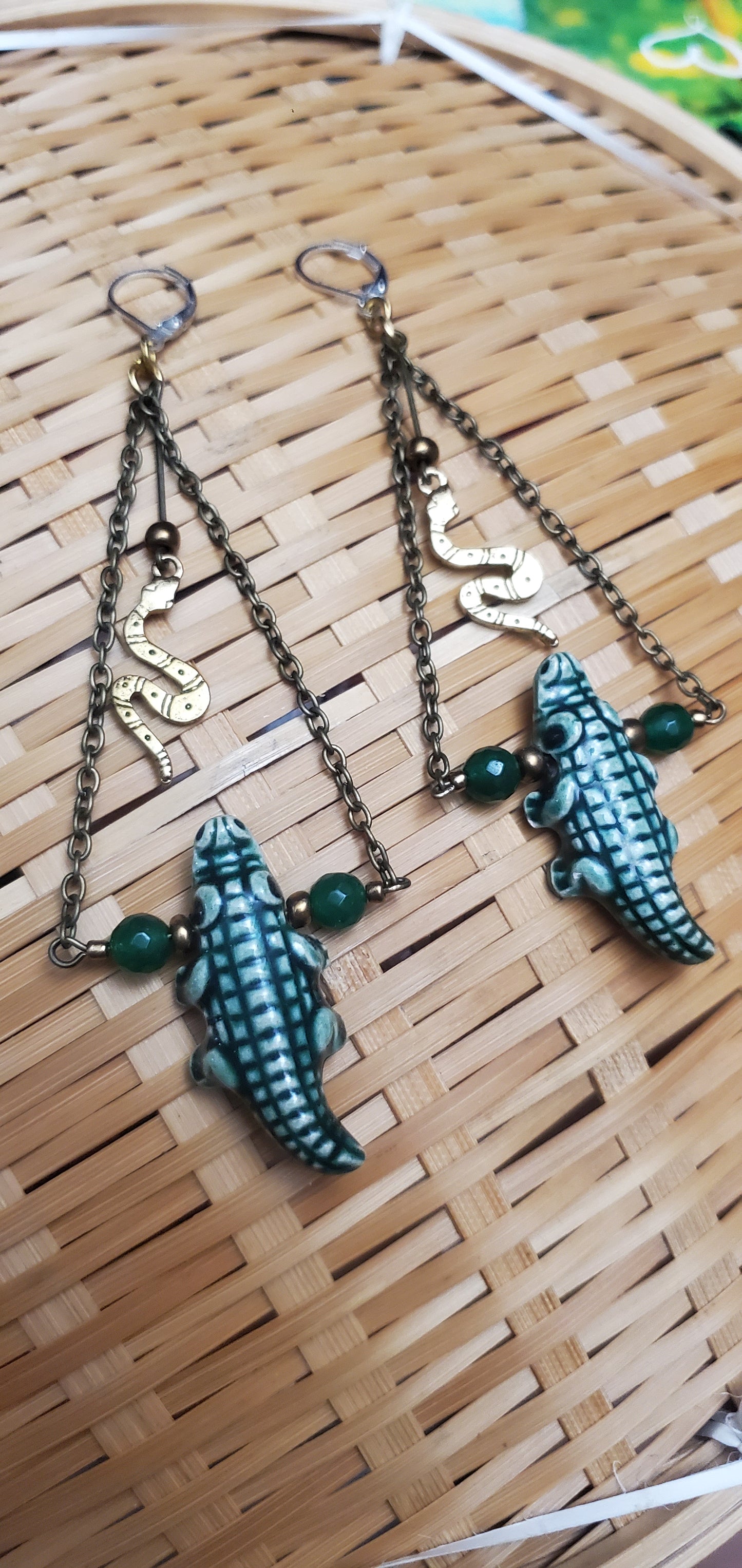 Tatsulok NagaBuwaya w/ Jade